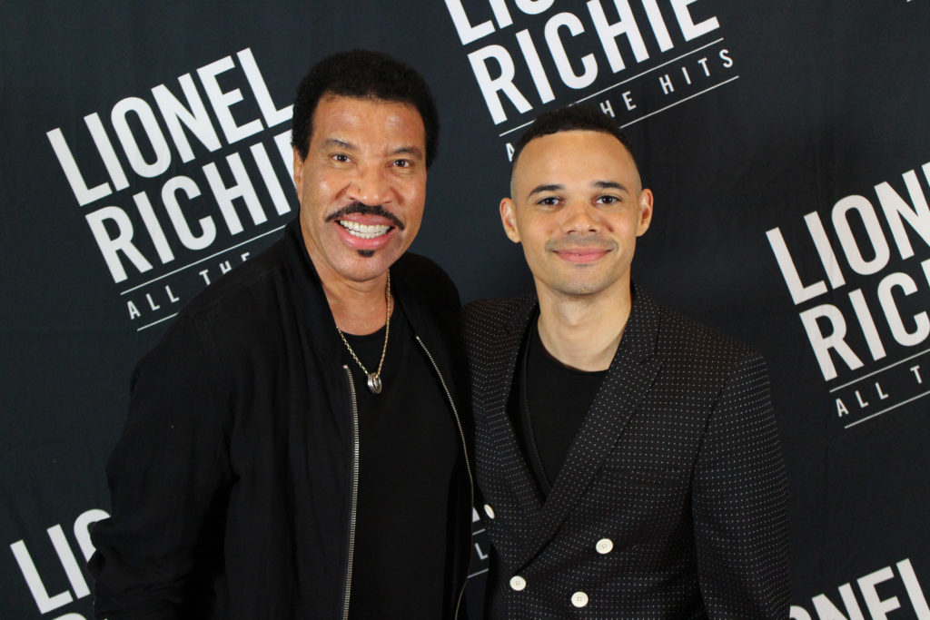 Pop icon LIONEL RICHIE and TAUREN WELLS take a moment to hang backstage at this past weekend’s show in Dallas.